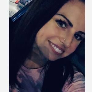 Meet your Posher, Caressa